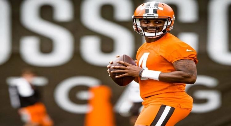 Deshaun Watson fue suspendido por conducta sexual inapropiada Deshaun Watson fue suspendido por conducta sexual inapropiada