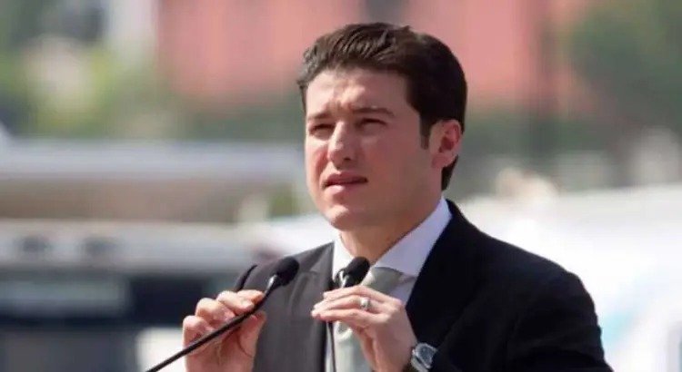 A Samuel no le dan permiso de «ir por la grande» A Samuel no le dan permiso de «ir por la grande»