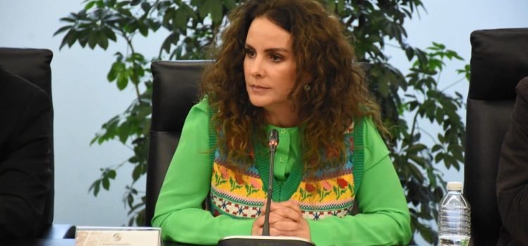 Nancy de la Sierra regresa a las filas del PRI y se anota para ser gobernadora de Puebla