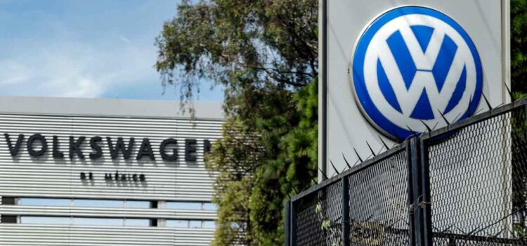 Indagarán supuesto abuso contra trabajadores de Volkswagen Puebla