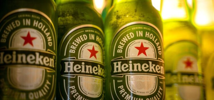 Gobierno de Puebla acuerda con productores de cebada levantar plantón en planta de Heineken