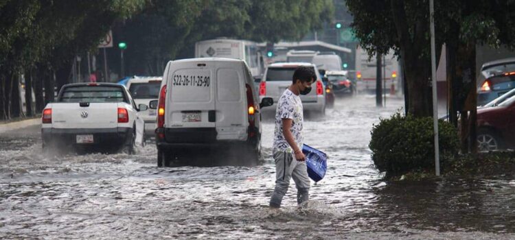 ¡No olvides tu paraguas! Pronostican lluvias fuertes para Puebla