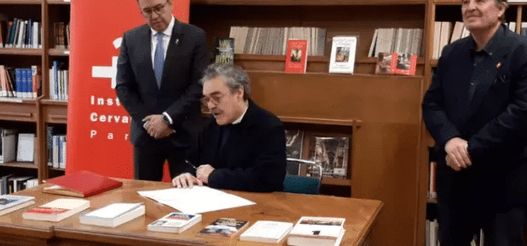 El Instituto Cervantes de París recibe más de 300 ejemplares de la biblioteca personal de Gabriel García Márquez