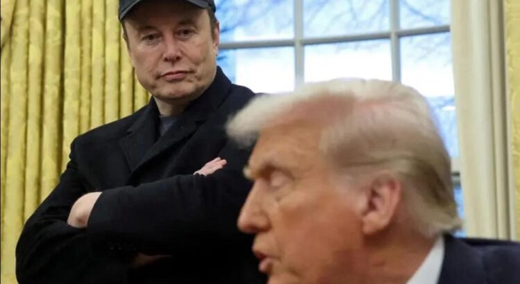 Trump pide a Musk ser más «más agresivo» en los recortes del Gobierno