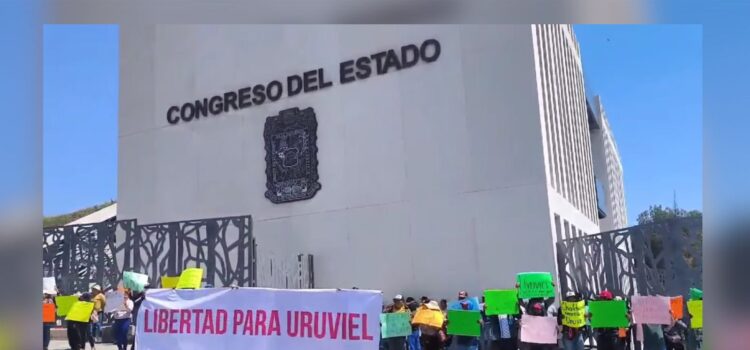 Diputados de Puebla retenidos por más de 9 horas, exigían liberación de alcaldes González Vieyra