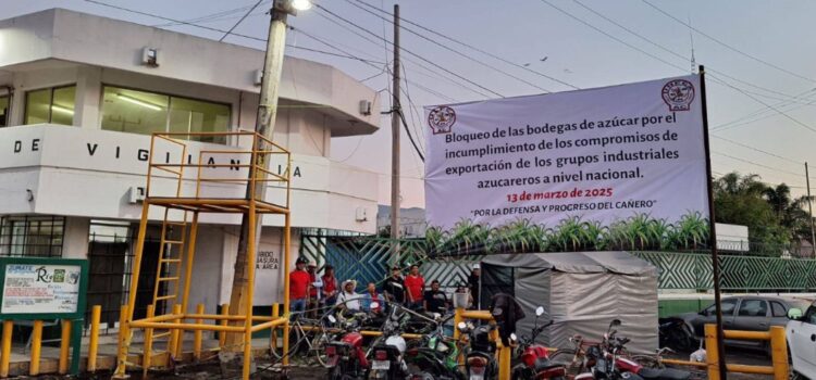 Cierre de bodegas será indefinido, cañeros de Puebla advierten protestas contra importación de azúcar