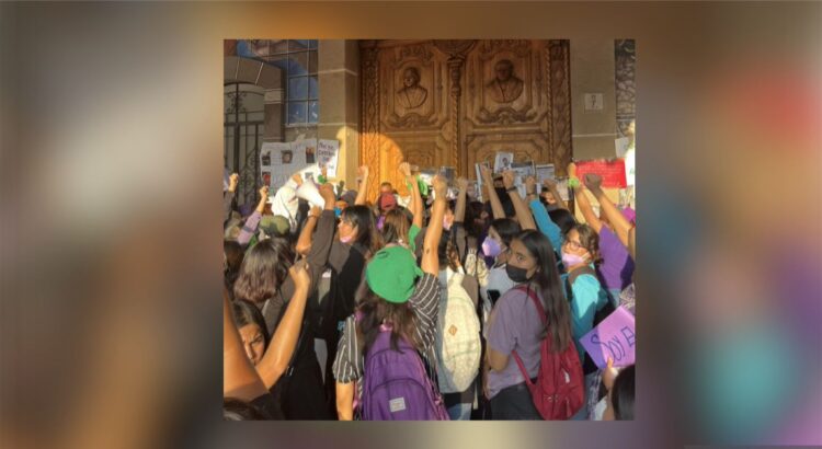 En Tehuacán, Puebla sancionarán daños a monumentos históricos en marchas del 8M