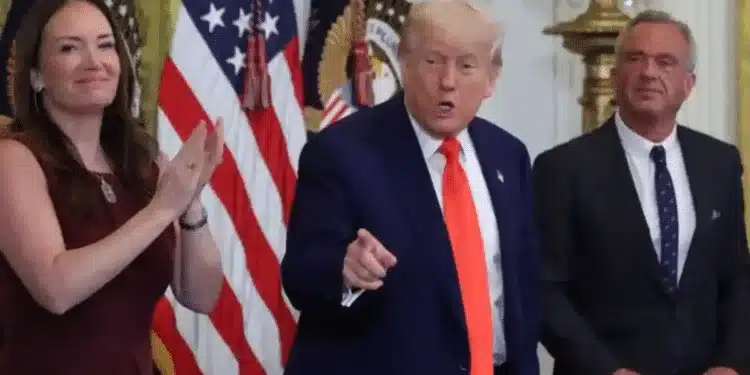 Abandona Trump la cumbre del G7