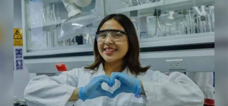 Karla Méndez: la joven que estudia siete carreras universitarias a la vez Karla Méndez: la joven que estudia siete carreras universitarias a la vez