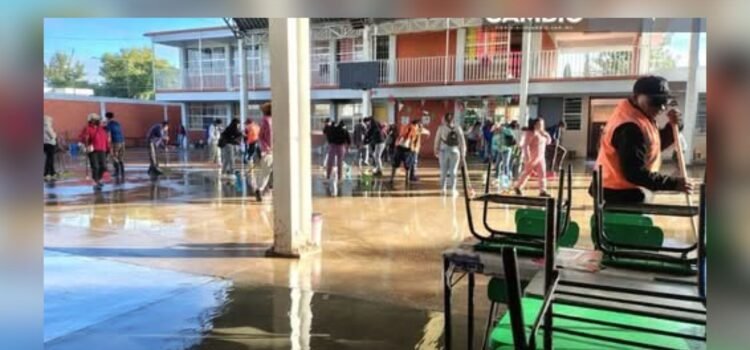 46 municipios suspenden clases en 116 escuelas afectadas por lluvias en Puebla