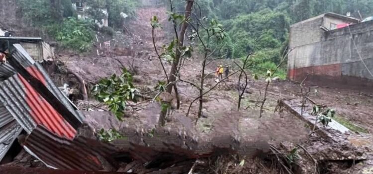 Reubicación de familias, prioridad tras lluvias en Huauchinango