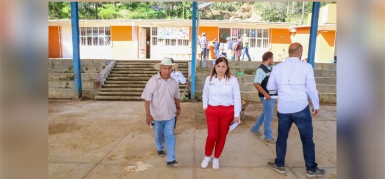 Regresan a clases más de 93 mil estudiantes en la Sierra Norte de Puebla Regresan a clases más de 93 mil estudiantes en la Sierra Norte de Puebla