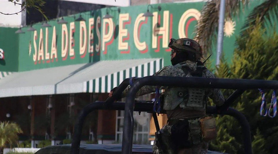 Vinculan a proceso a menor por ataque en bar de Puebla; investigan autor intelectual